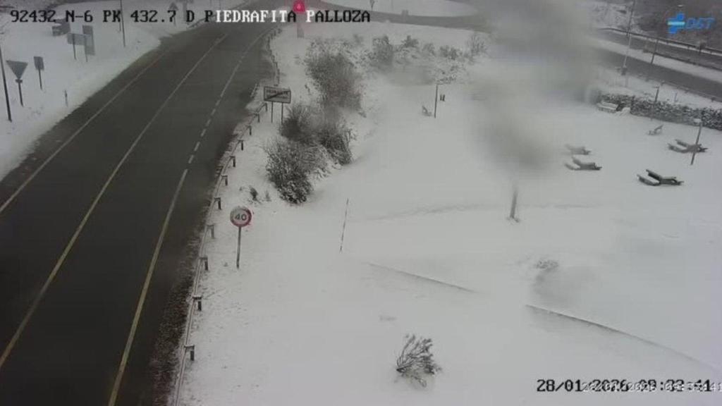 A-6 en Pedrafita do Cebreiro (Lugo), nevada, a 28 de enero de 2026.