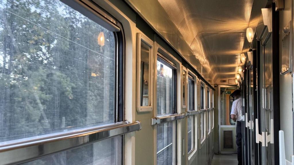 Interior del Tren de los 80