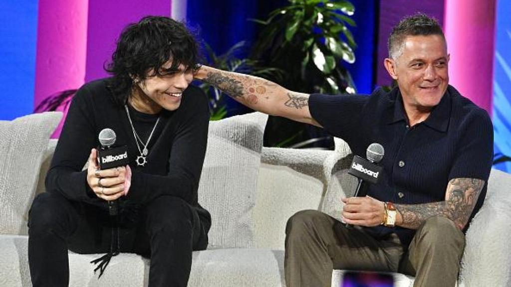 Alejandro con su padre Alejandro Sanz.