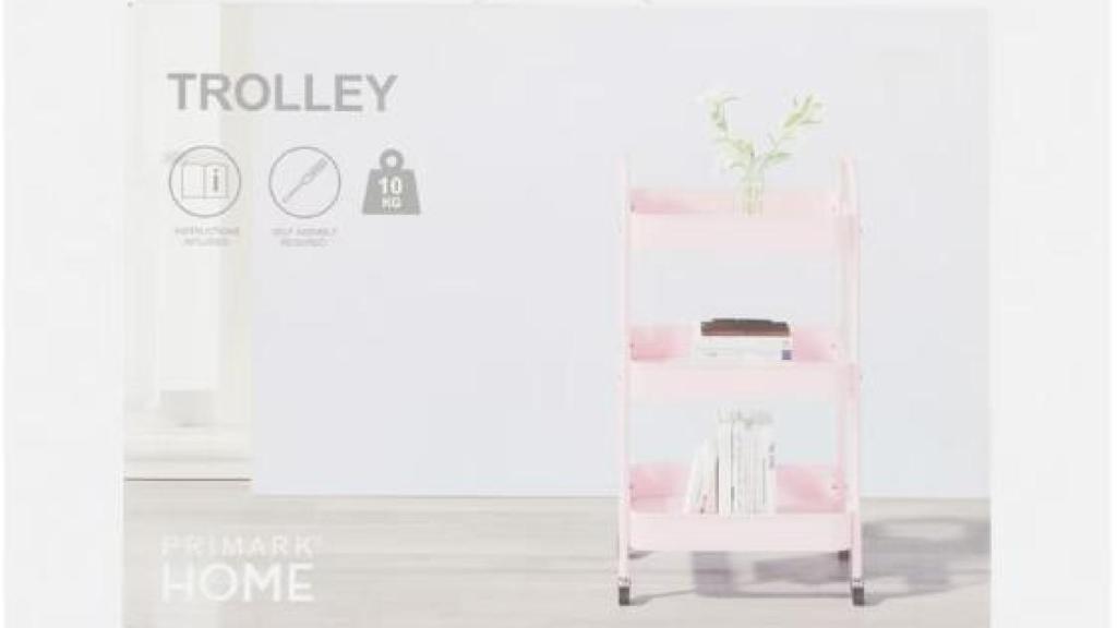 Carro de almacenamiento con 3 niveles.