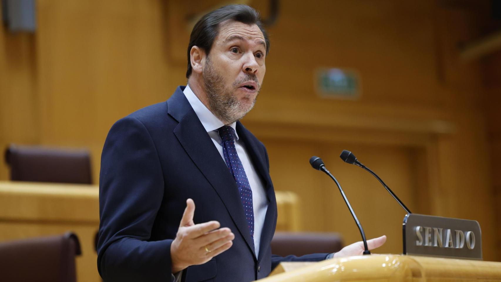 El ministro de Transportes, Óscar Puente, el pasado 29 de enero, durante su comparecencia en el Senado.