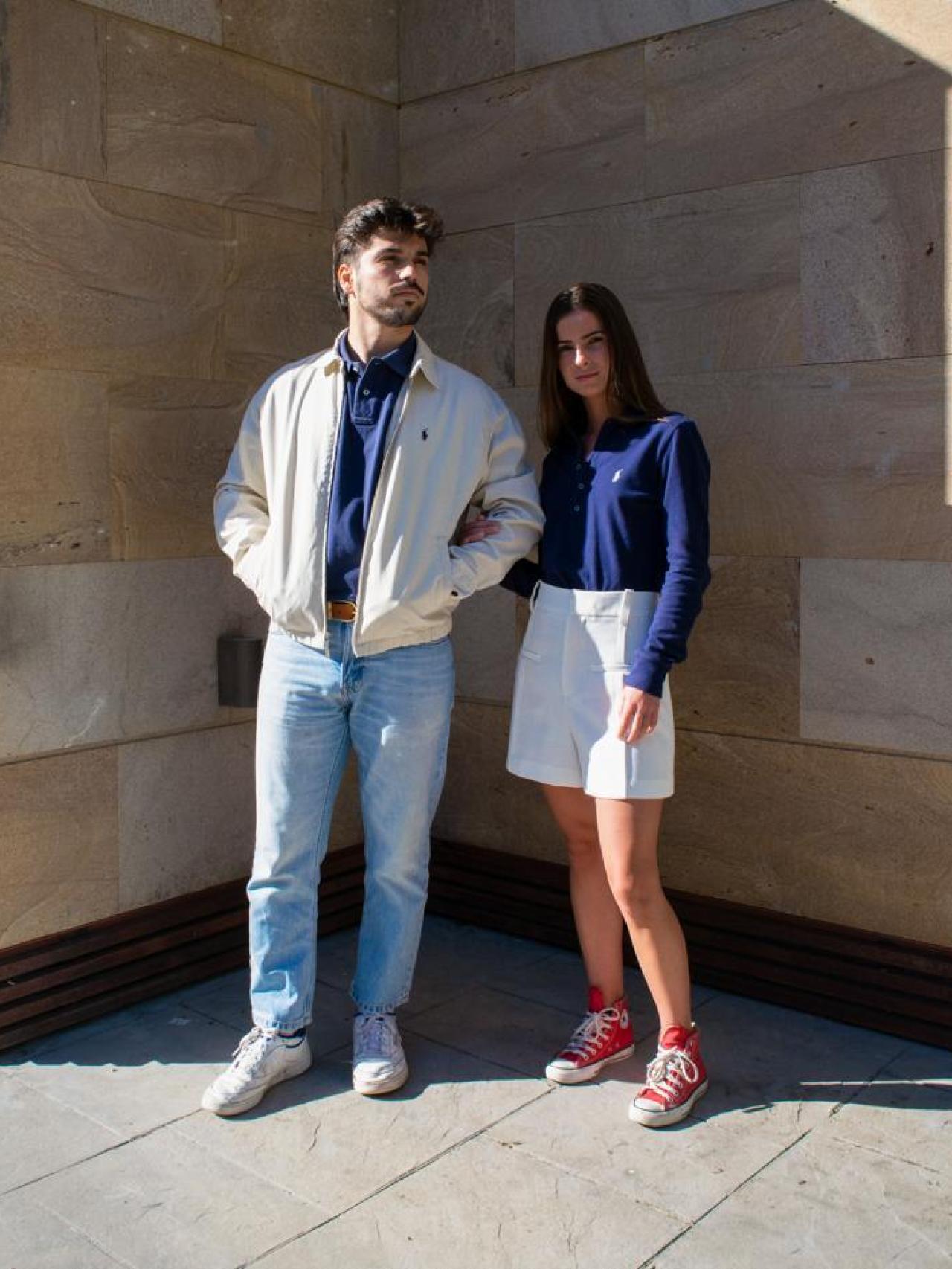 Modelos con la ropa del mercadillo de moda vintage de Arturo Soria.