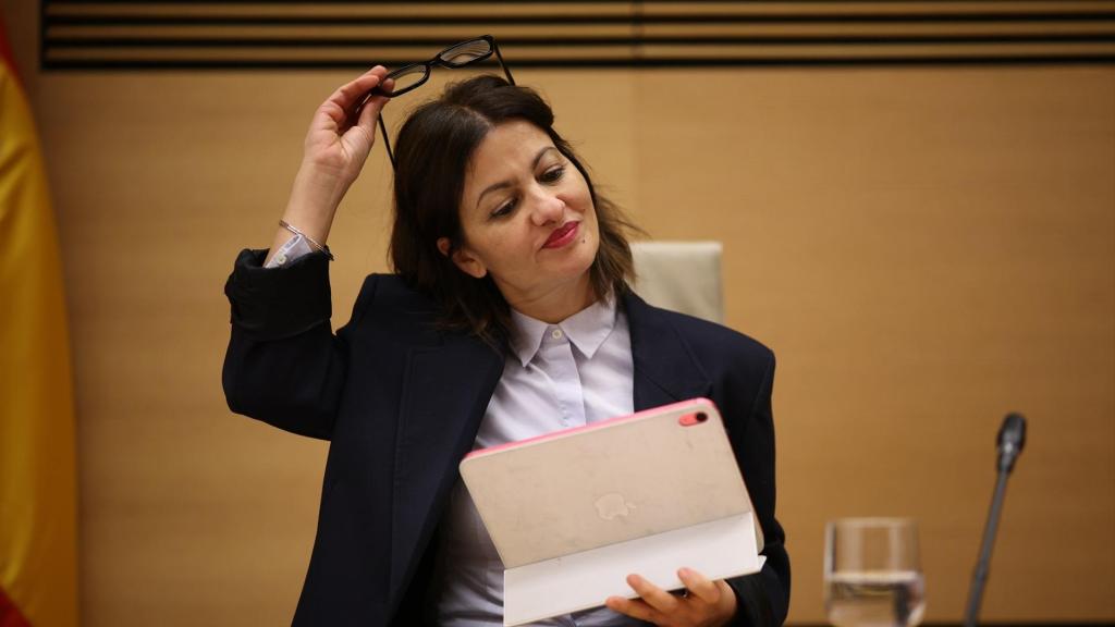 La ministra de Juventud e Infancia, Sira Rego, en la Comisión de Juventud e Infancia.