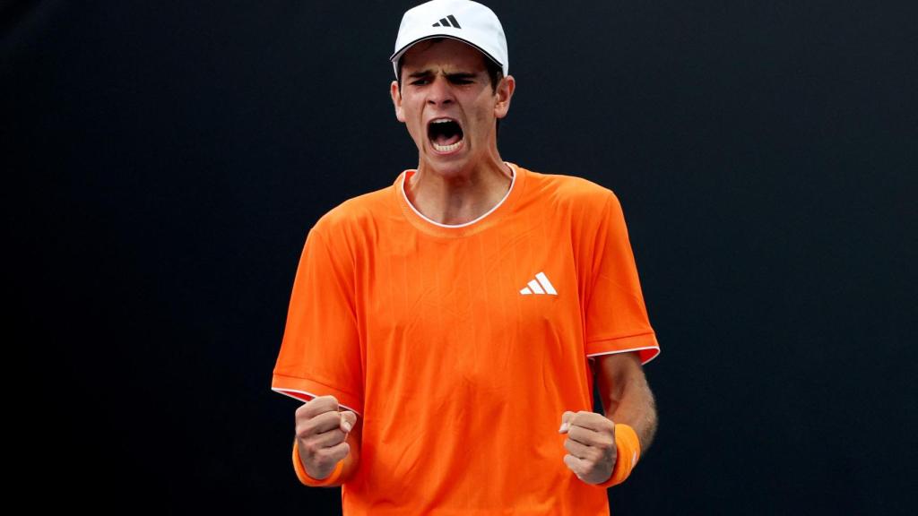 Rafa Jódar celebra un punto contra Sakamoto en el Open de Australia.