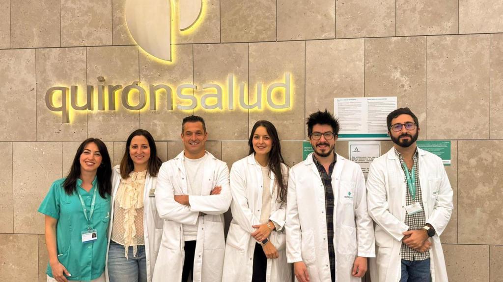 De izda. a dcha. enfermera Scholz y doctores Luque, Jiménez, Macías, Salazar y Amaral.