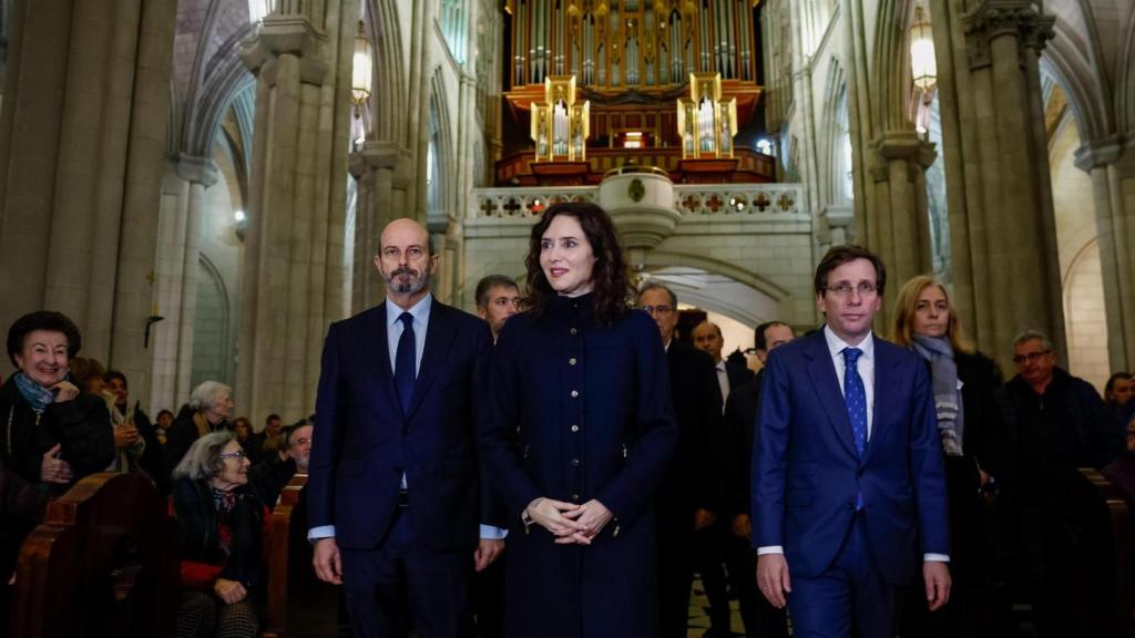 Misa funeral en La Almudena