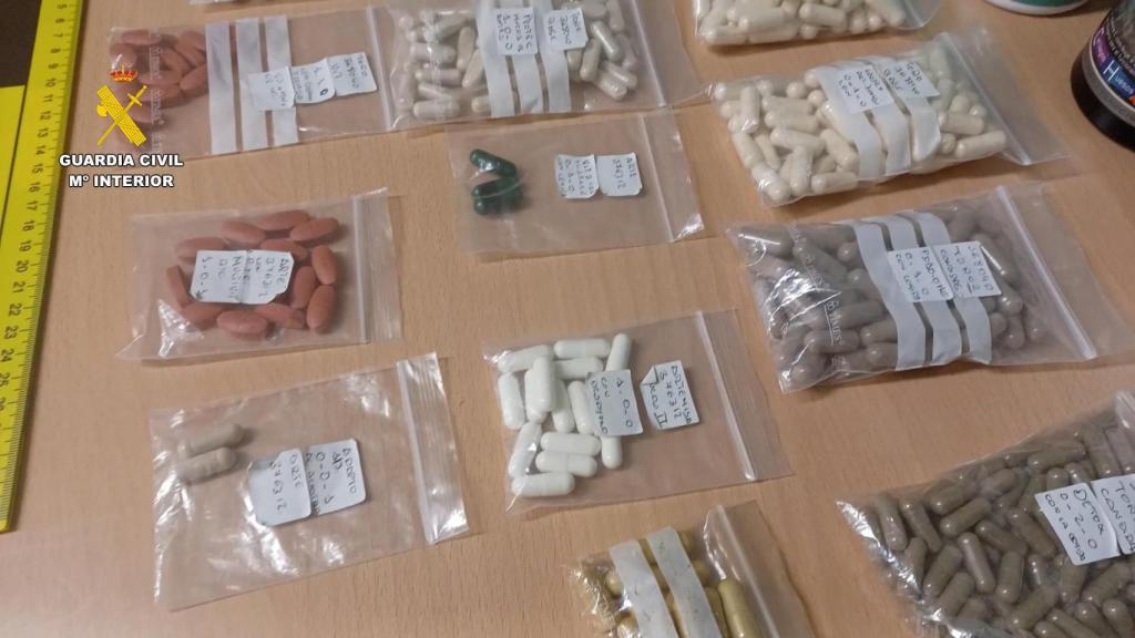Fármacos encontrados en el registro de la vivienda de los detenidos.