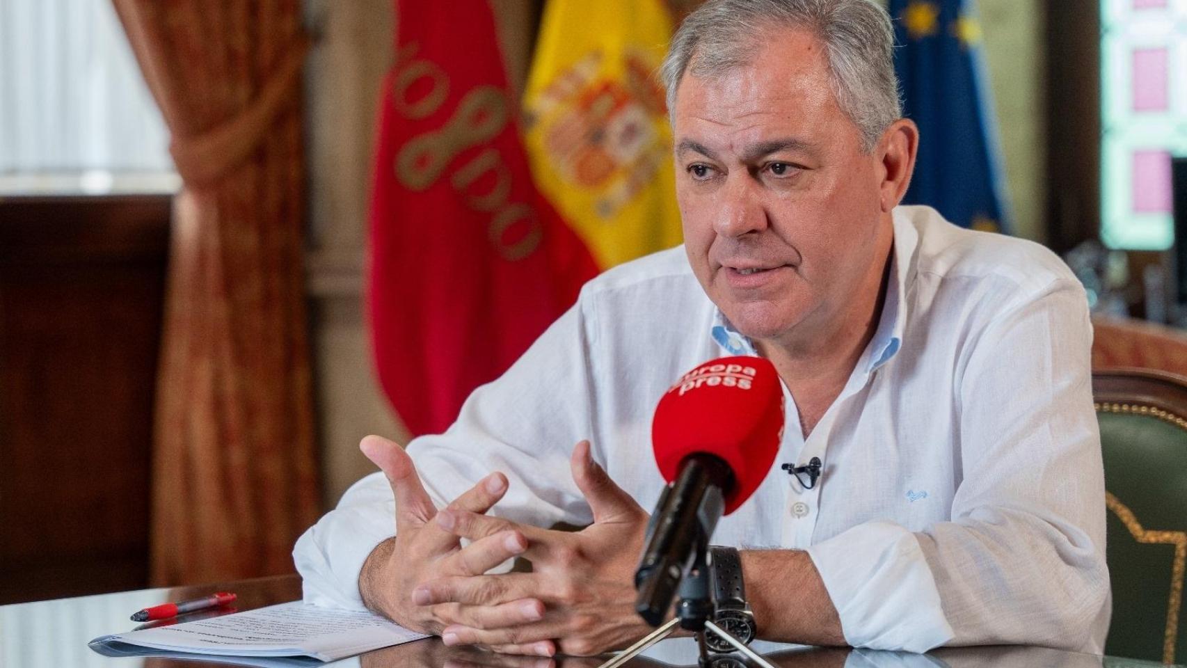 El alcalde de Sevilla, José Luis Sanz.