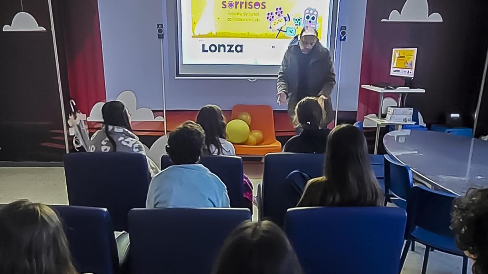 Cinema Sorrisos de los promotores del Festival de Cans.