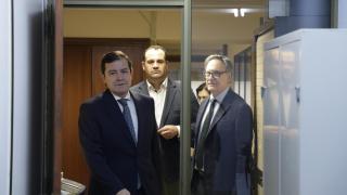El presidente de la Junta y del PP de Castilla y León, Alfonso Fernández Mañueco, durante su rueda de prensa de este jueves en Salamanca
