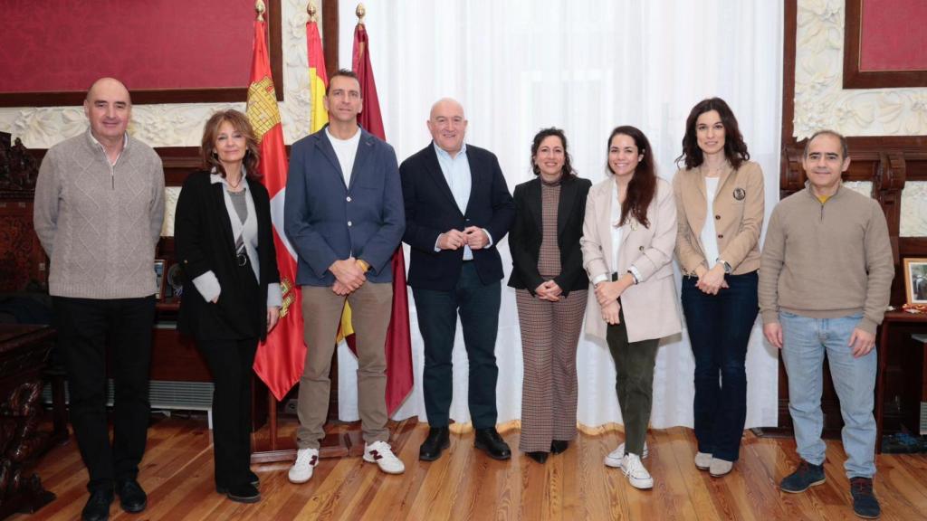 El Ayuntamiento de Valladolid firma un acuerdo con Microsoft y Founderz para formar en IA a sus 1.500 empleados