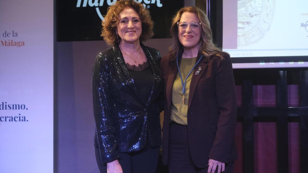 Elena Blanco con Montse Naharro.