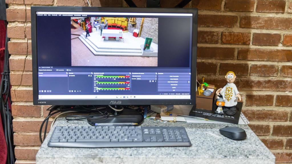 Programa OBS con el que retransmite las misas en directo a través de YouTube.