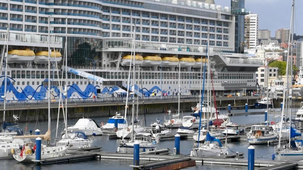 Terminal de cruceros de A Coruña.