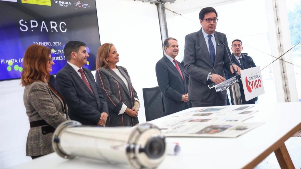 Acto de colocación de la primera piedra de la de la planta de semiconductores fotónicos del Proyecto SPARC