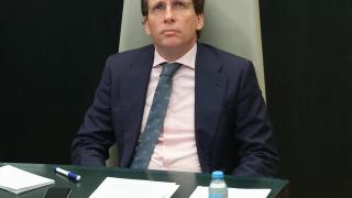 El alcalde, José Luis Martínez-Almeida, durante un pleno del Ayuntamiento de Madrid.