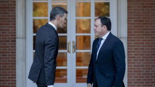 Pedro Sánchez y Juanfran Pérez Llorca, durante su reunión el pasado diciembre. Alberto Ortega / EP