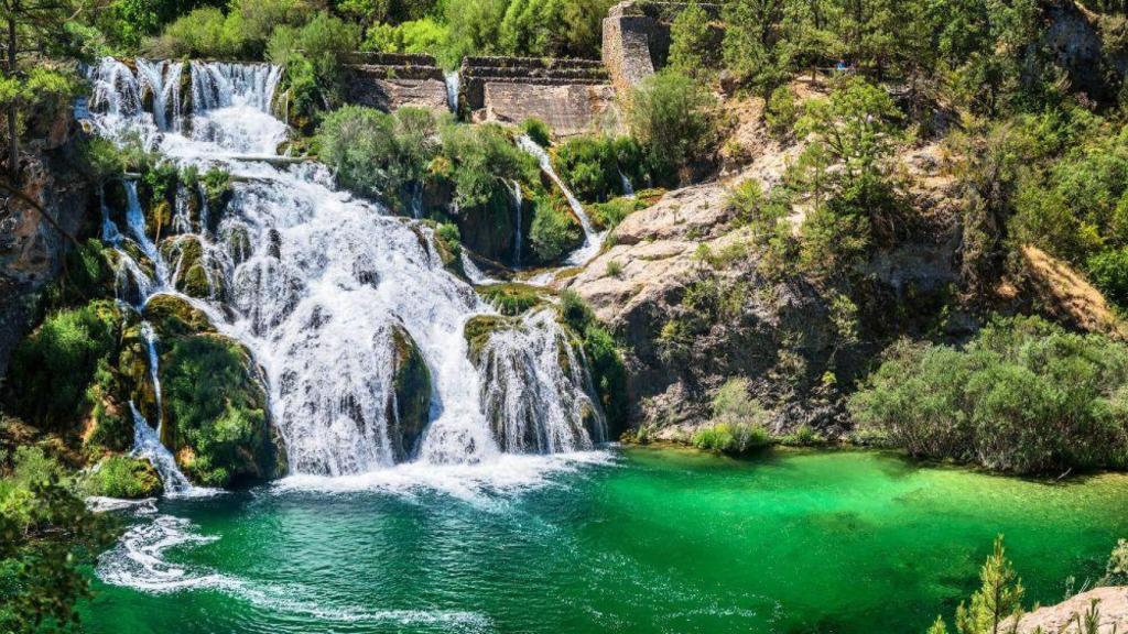 Cascada del Salto de Poveda.
