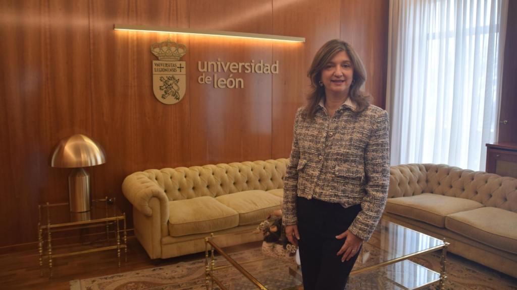 La rectora de la Universidad de León, Nuria González, durante la entrevista con EL ESPAÑOL de Castilla y León