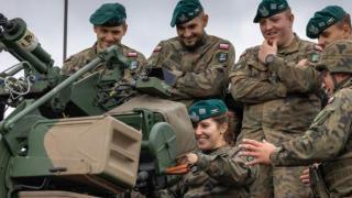 Ejercicios militares del Ejército de Polonia con el sistema anticohetes Pilica