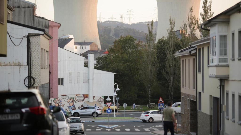 Archivo - Vista de la central térmica de As Pontes en octubre de 2023