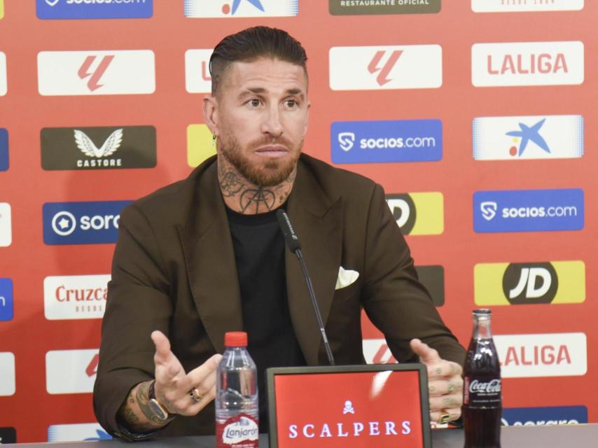 El deportista en una rueda de prensa.