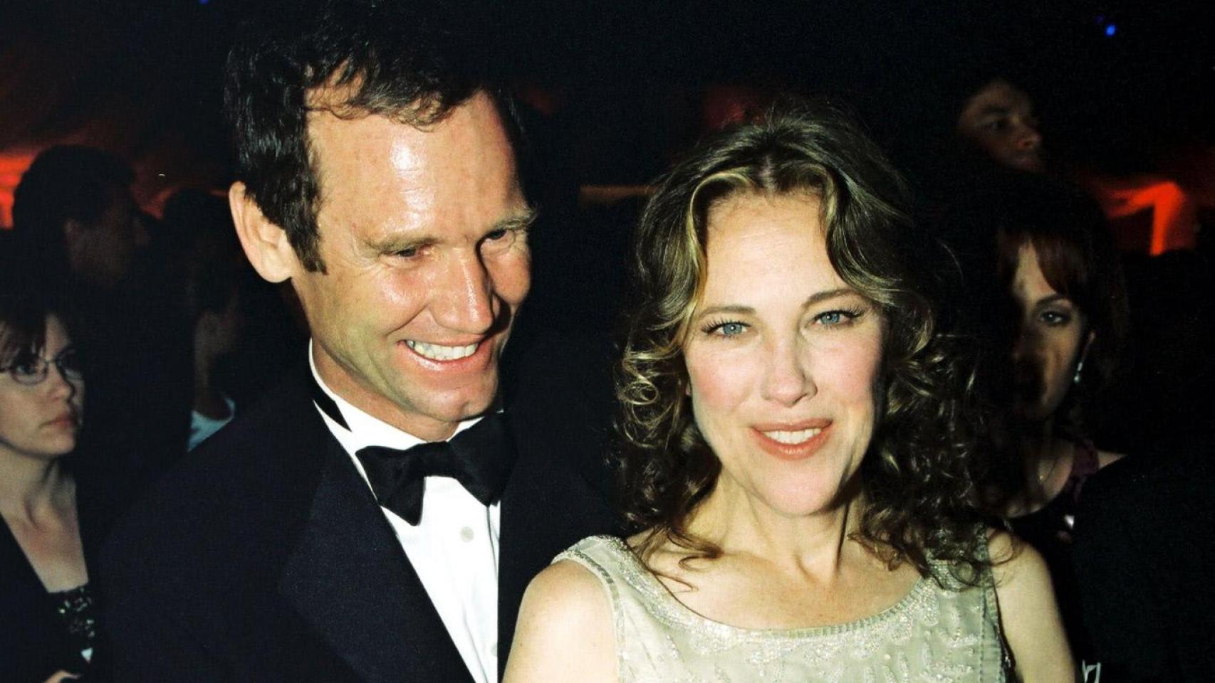 Catherine O'Hara y su marido Bo Welch en 1997.
