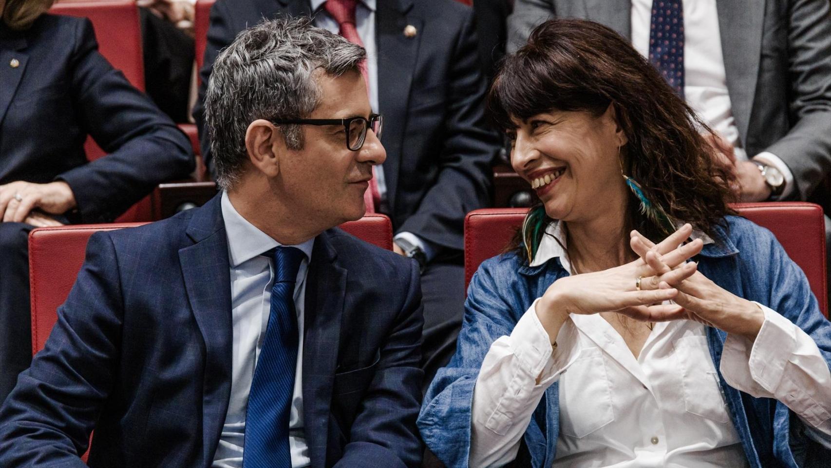 son «voluntarios» y no constan docentes ni contratos