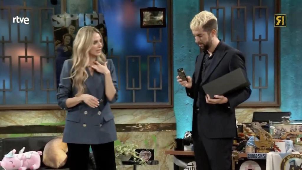 David Broncano y Vanesa Romero en 'La Revuelta'