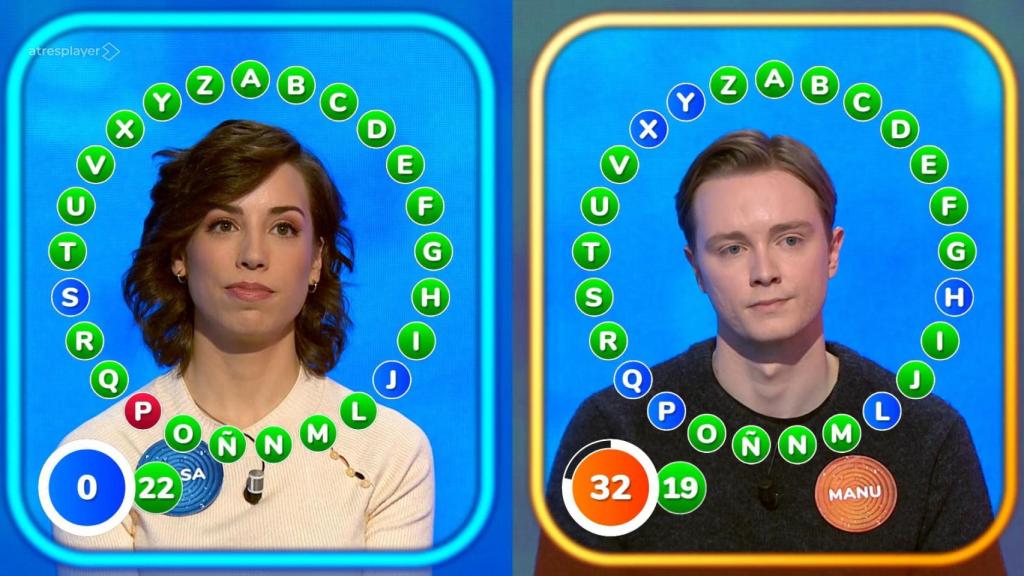 Rosa y Manu en el momento del rosco de 'Pasapalabra'.