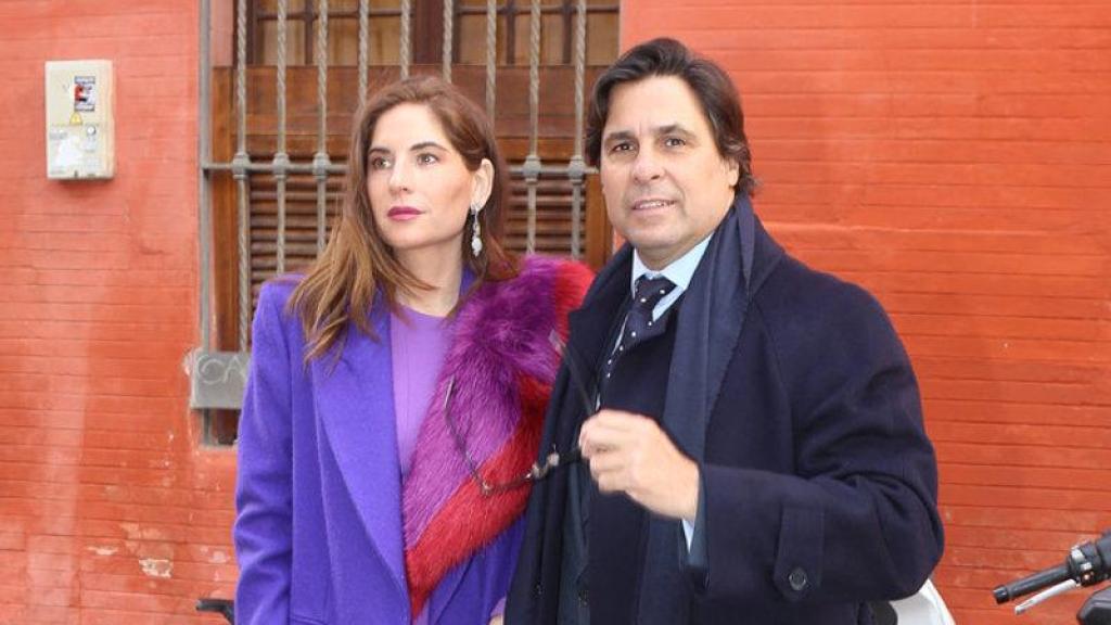 Fran Rivera y Lourdes Montes en una boda en Sevilla en enero 2026.