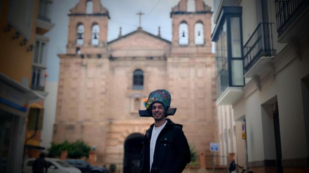 Vertedor, frente a la Iglesia del Carmen.