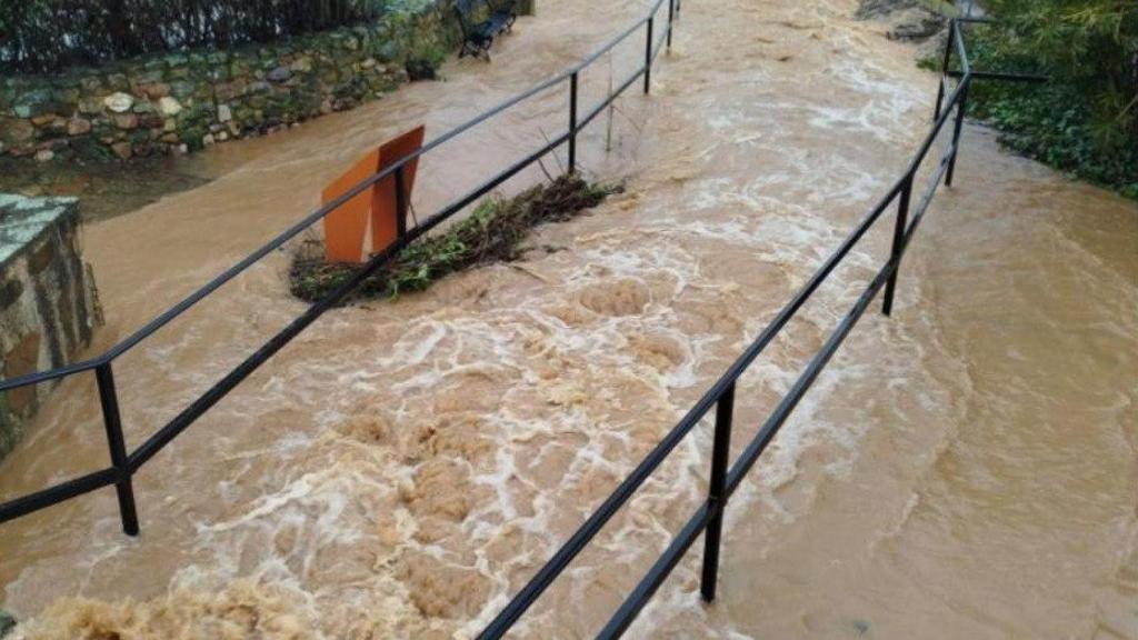 Desbordamiento de un arroyo en Chillón (Ciudad Real).