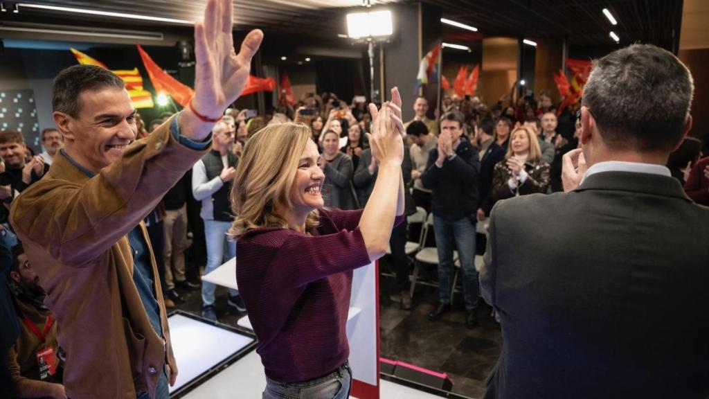 Pedro Sánchez y Pilar Alegría, en un mitin en Teruel