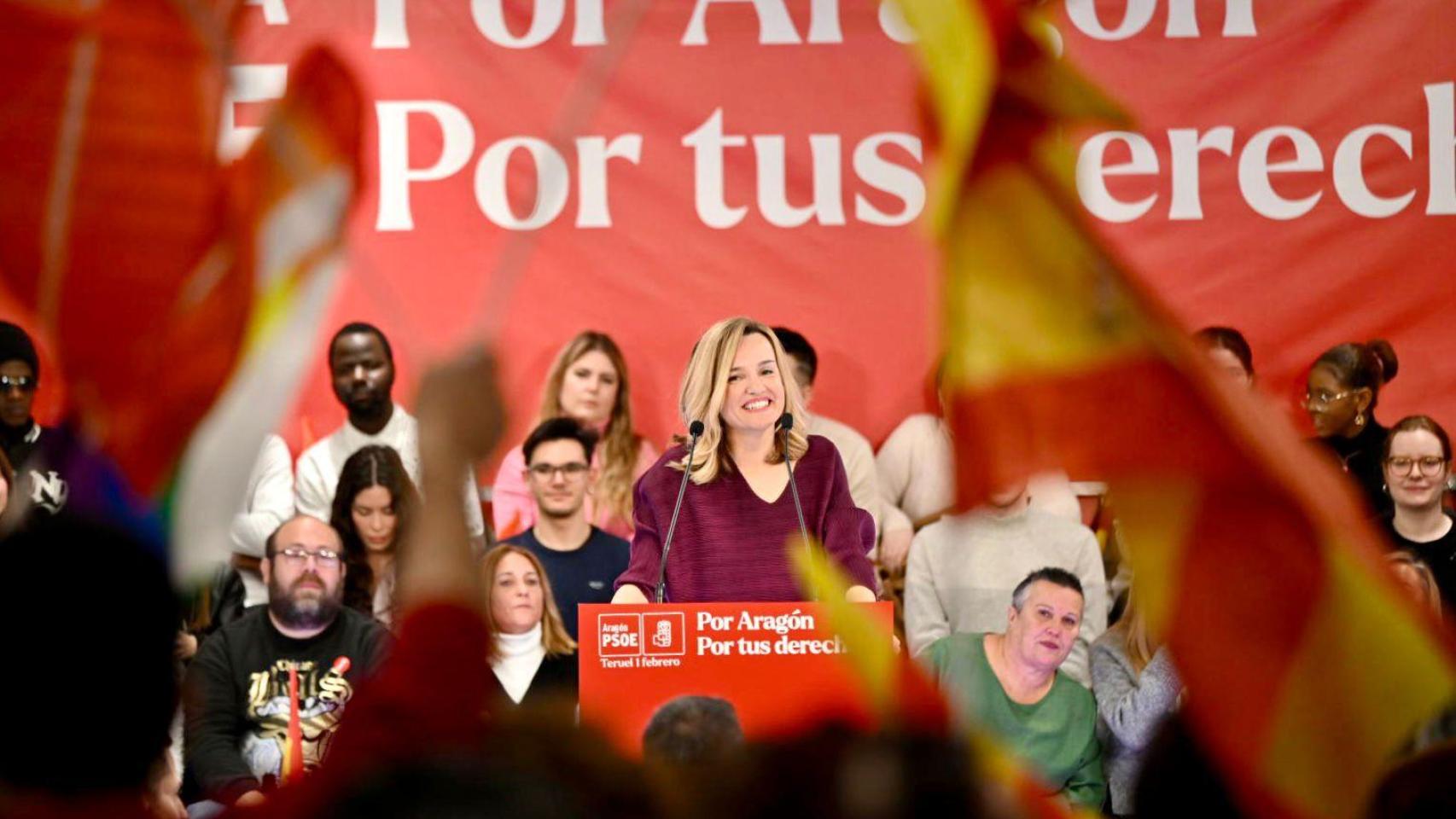 Pilar Alegría, en un mitin en Teruel