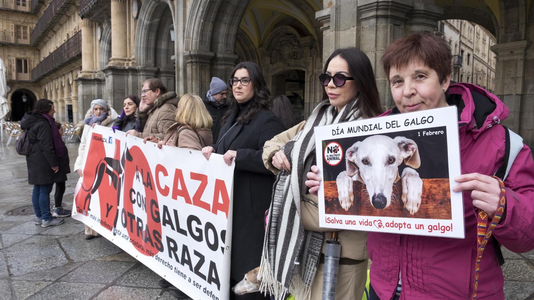 La Plataforma NAC se manifiesta en Salamanca para pedir el fin de la caza con galgos