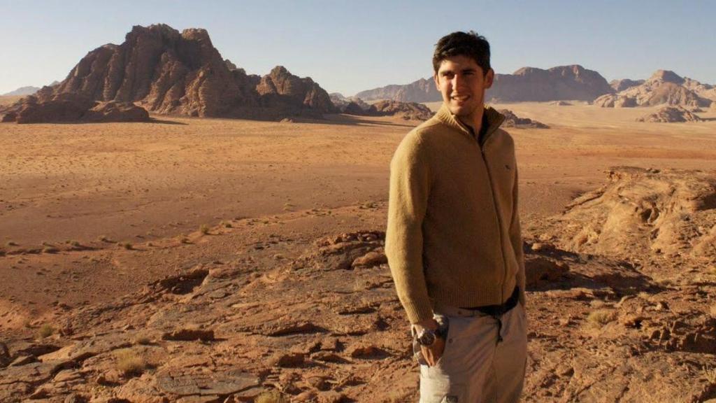 Alejandro Nolasco, en el desierto de Wadi Rum (Jordania), a sus 18 años.