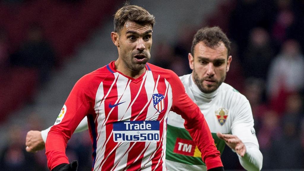 Augusto Fernández, durante su etapa contra el Atlético.