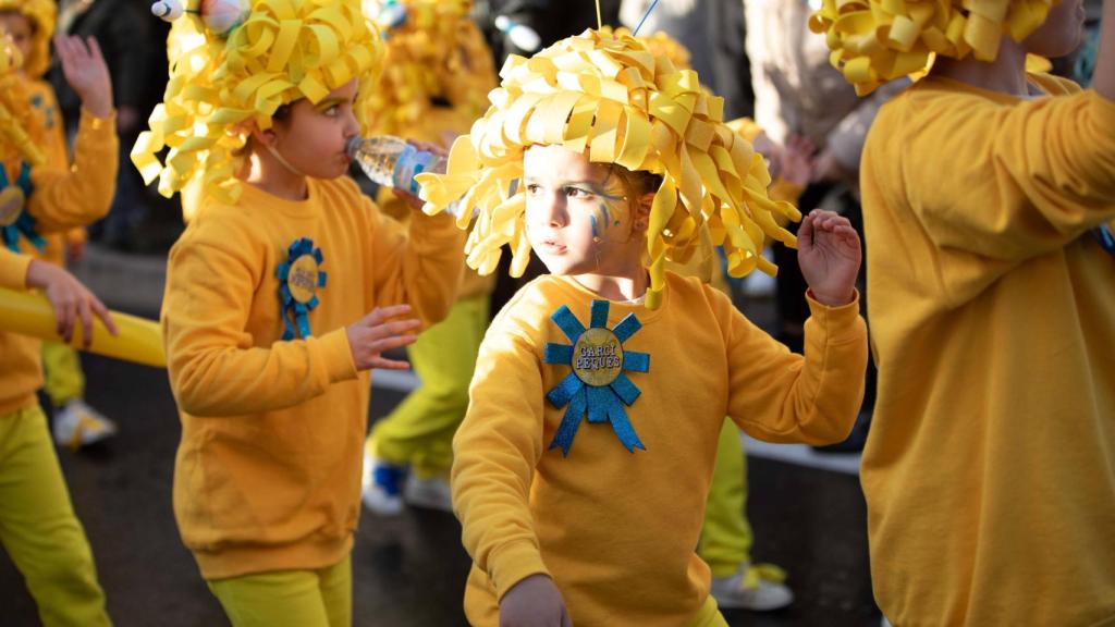 El Gran Prix inspiró el disfraz del colegio Garcilaso de la Vega, del barrio de Buenavista.