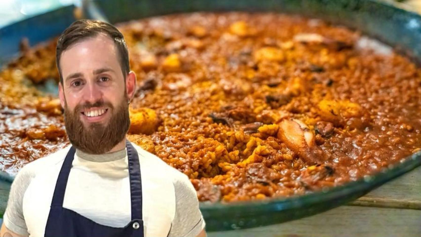 Alfredo Vozmediano junto a una paella.