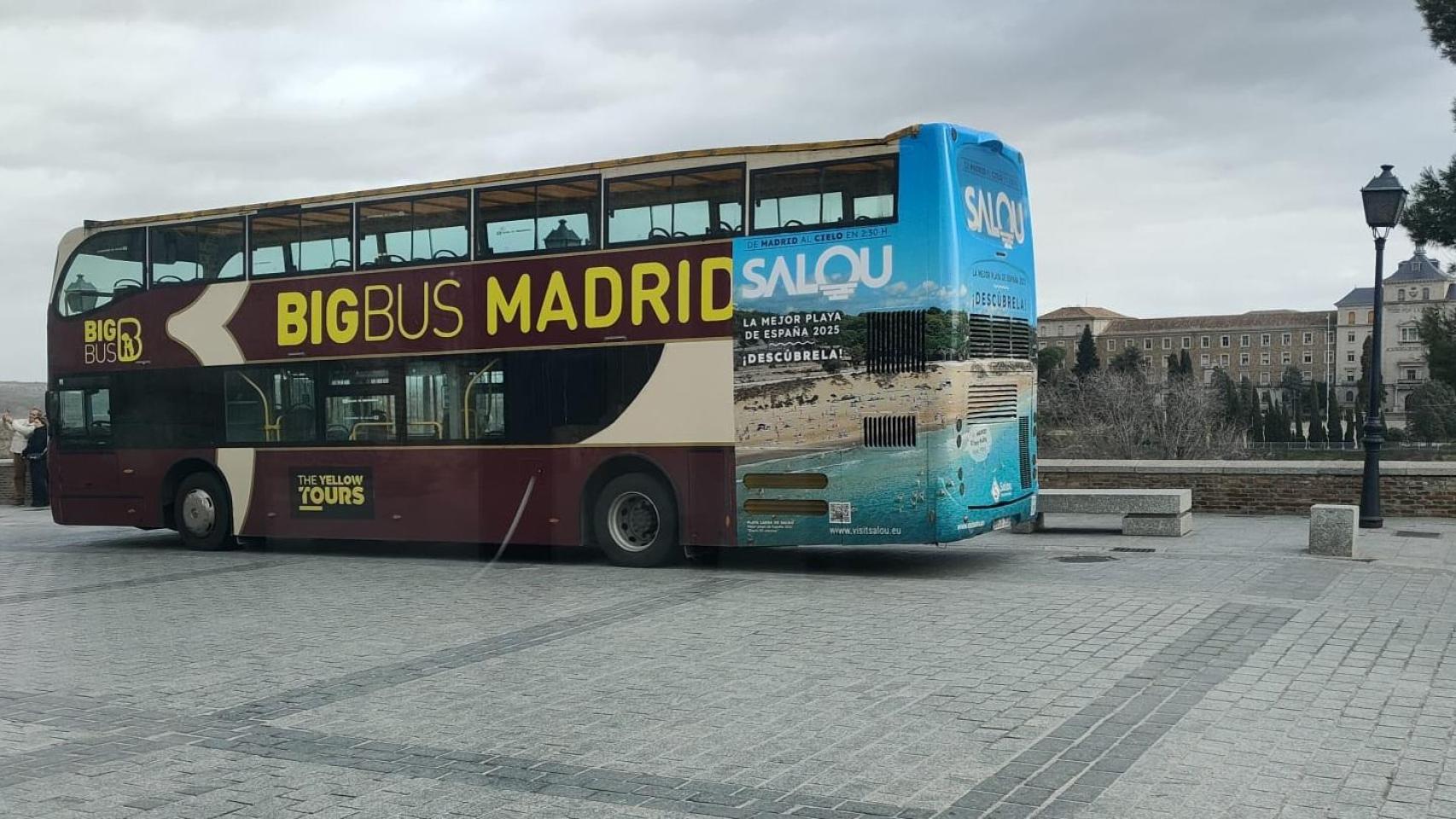 Imagen de uno de los autobuses con concesión municipal del Ayuntamiento de Toledo adjudicada recientemente a la empresa J Moreno e Hijos, de Madrid.
