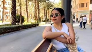 paula-limpiadora-espana-mi-pais-era-contable-aqui-tuve-aprender-limpiar-pisos-para-sobrevivir-3