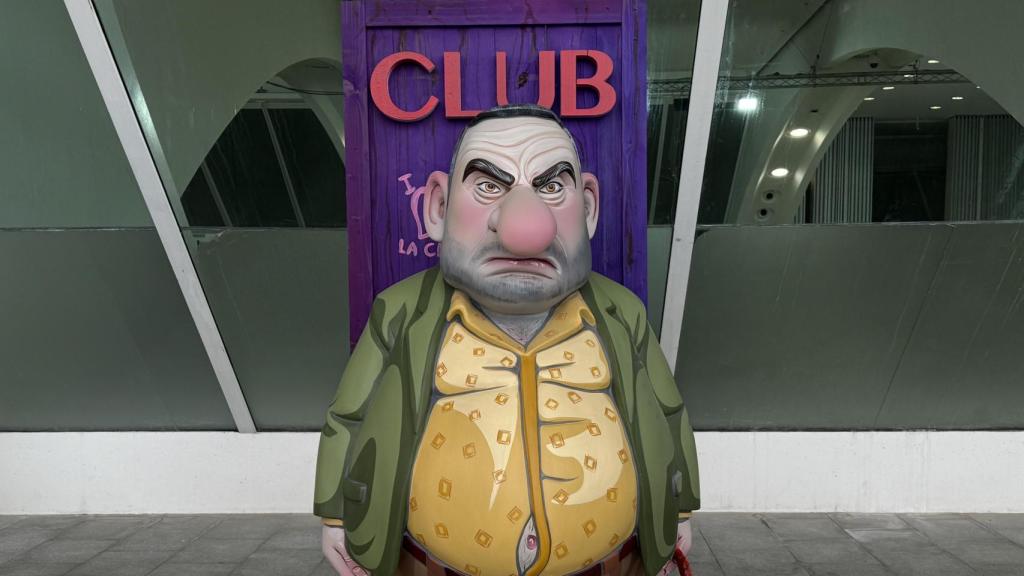 Un 'ninot' de Ábalos en la Exposición del Ninot. EE