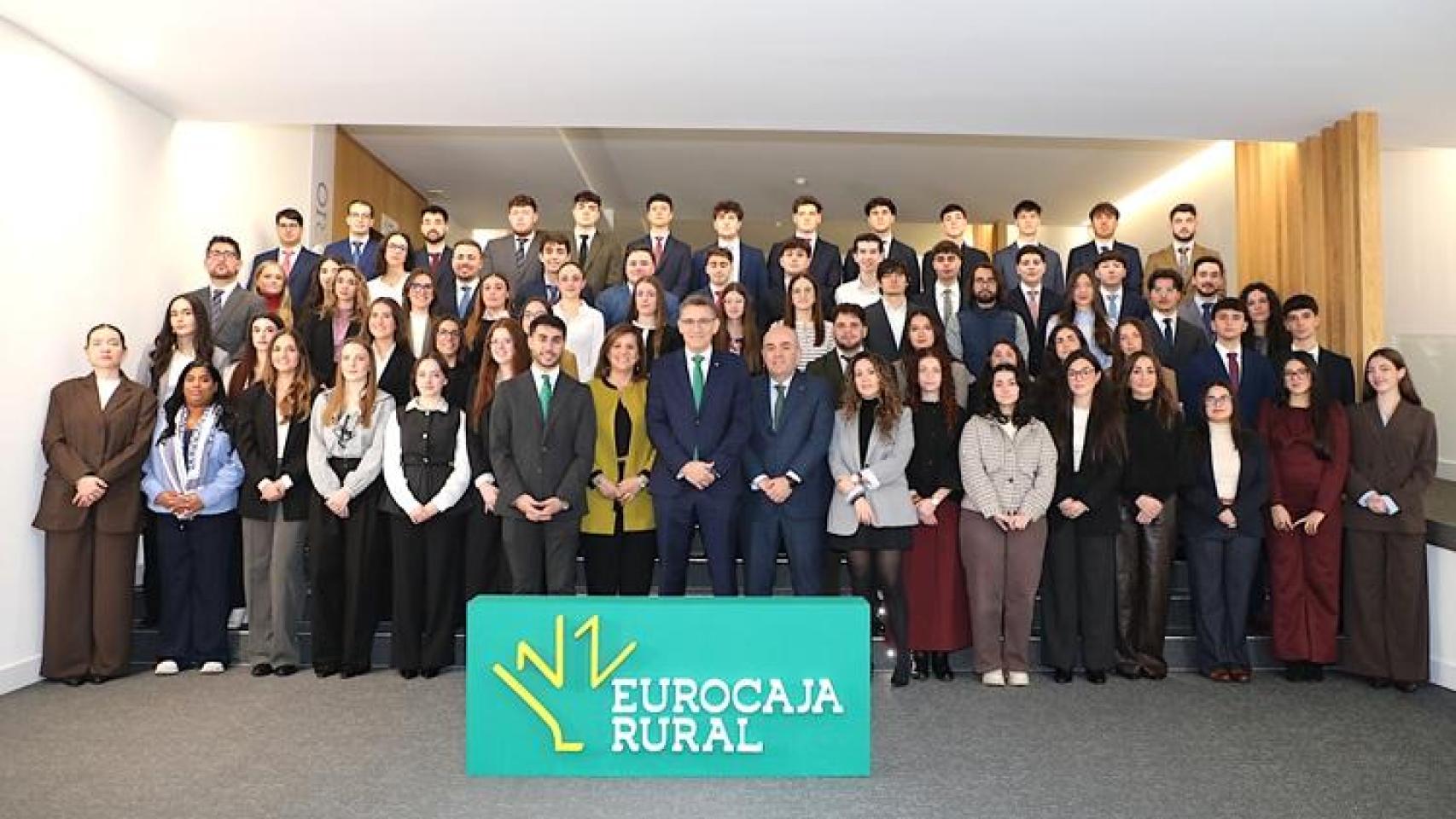 Universitarios que harán sus prácticas en Eurocaja Rural.