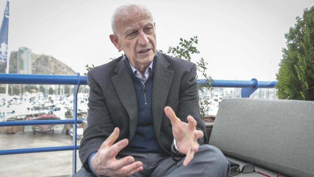 Juan José Albert durante la entrevista concedida a EL ESPAÑOL.