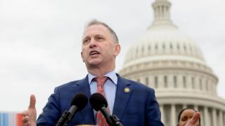 Sean Casten, representante del partido demócrata de EEUU