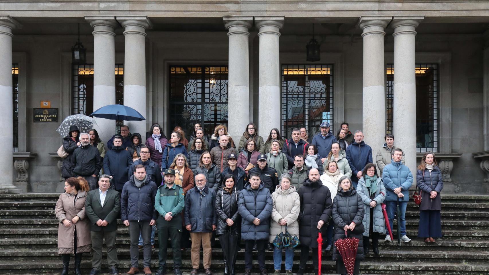Galicia guarda un minuto de silencio en repulsa del asesinato machista de Mos (Pontevedra)