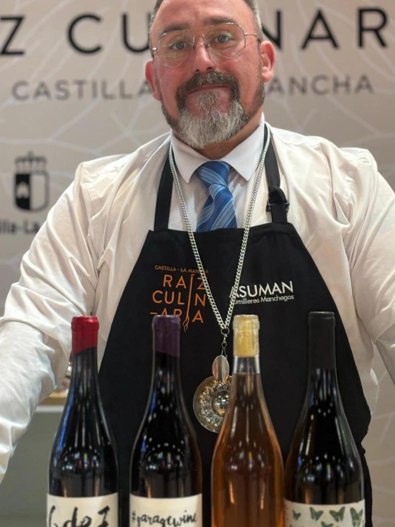 Adán como embajador de Raíz Culinaria.