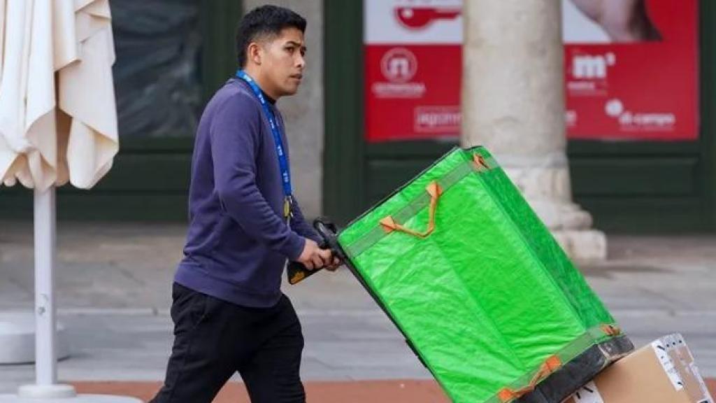 Según el boletín de la Comunidad de Madrid, la mayoría de los inmigrantes trabajan en sectores como la logística.