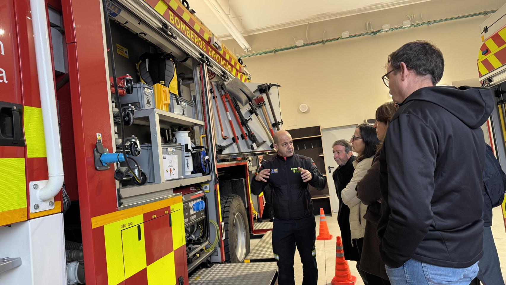 El presidente de la institución provincial, Miguel Ángel de Vicente, ha realizado una visita esta mañana a las instalaciones junto a la alcaldesa del municipio